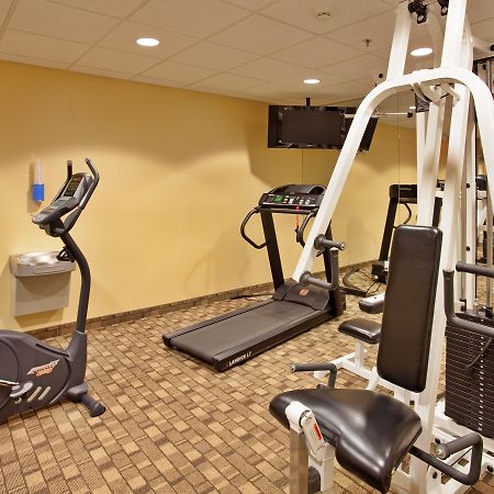 Holiday Inn Express Hotel & Suites Wichita Airport By Ihg Εξωτερικό φωτογραφία