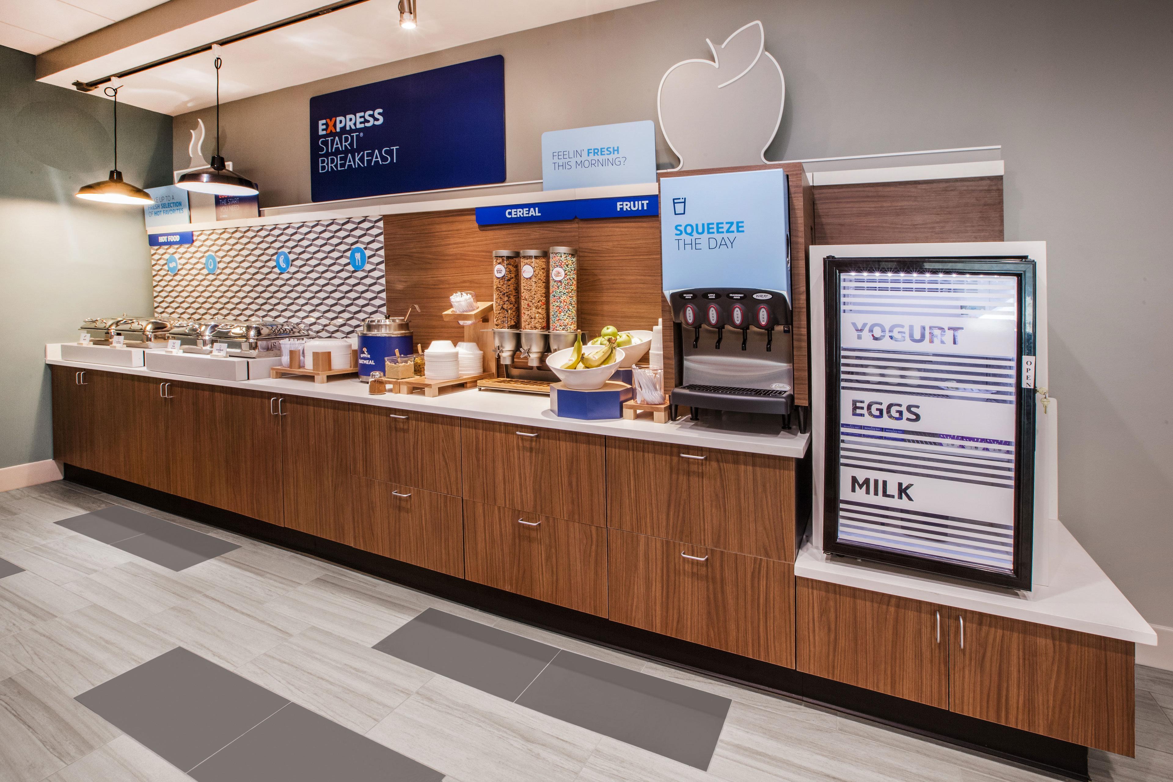 Holiday Inn Express Hotel & Suites Wichita Airport By Ihg Εξωτερικό φωτογραφία